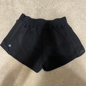 Lululemon high rise hotty hot shorts